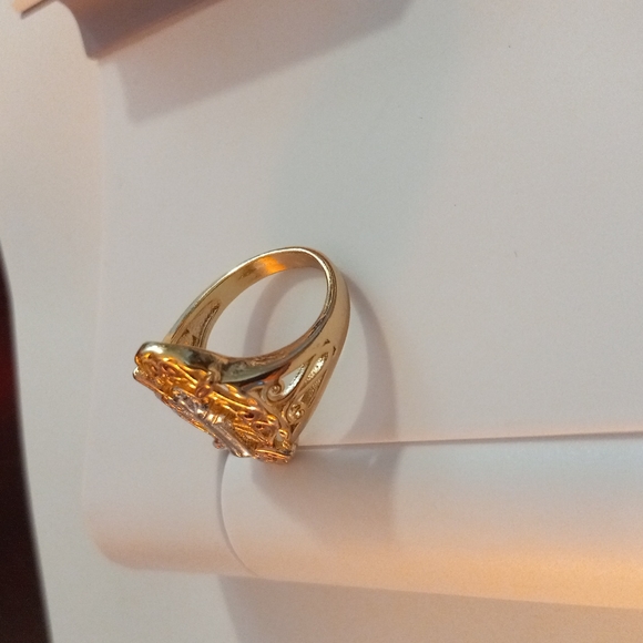 St Benedict Gold Layered/ORO LAMINADO Woman RING Size 7 NWOT - Picture 5 of 6